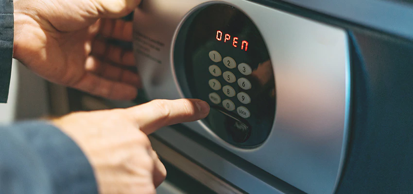 Cash Safe Openers in Vacaville, California
